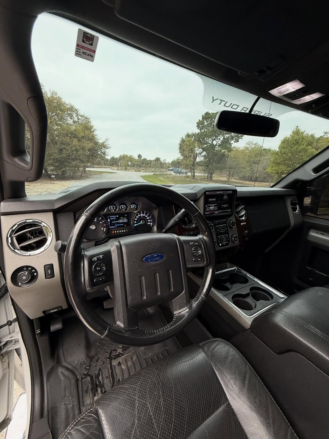 2014 Ford F-250 Super Duty Lariat 4x4 – 6.7L Powerstroke Diesel – Crew Cab – Lifted – $13,500 Featuring the powerful Ford F-250 Super Duty. - Image 9