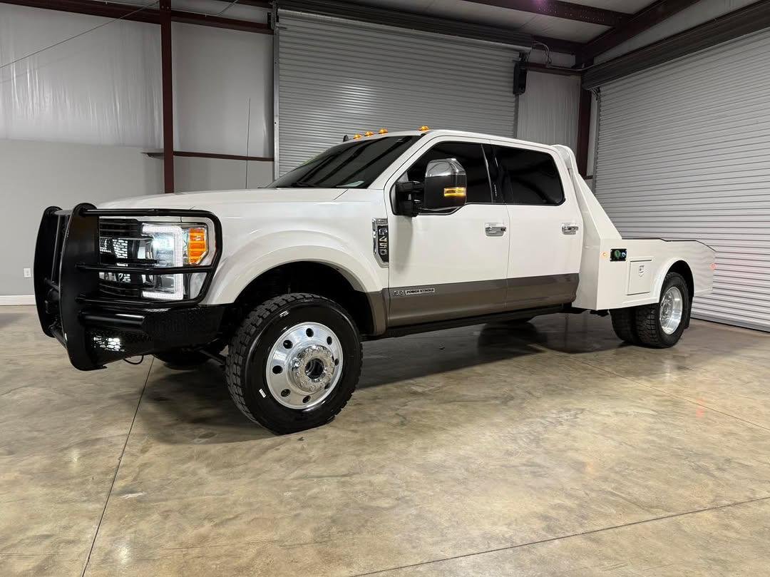 2019 Ford F-450 King Ranch Crew Cab 4x4 – 6.7L Powerstroke Diesel – Ultimate Package – Western Hauler Bed Featuring the premium Ford F-450 Super Duty.