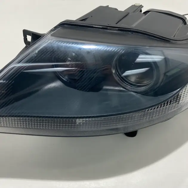 2006–2008 BMW Z4 3.0si Headlights – E85/E86 OEM-Style Headlamp Assembly
